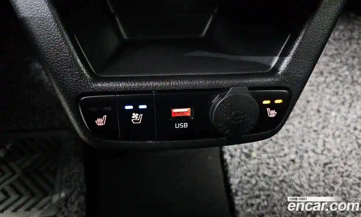 Kia Ray 2023 1.0 Автомат в Москве № 123546, фото 18