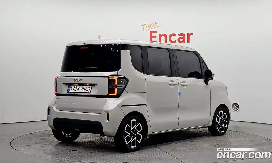 Kia Ray 2023 1.0 Автомат в Москве № 123546, фото 7