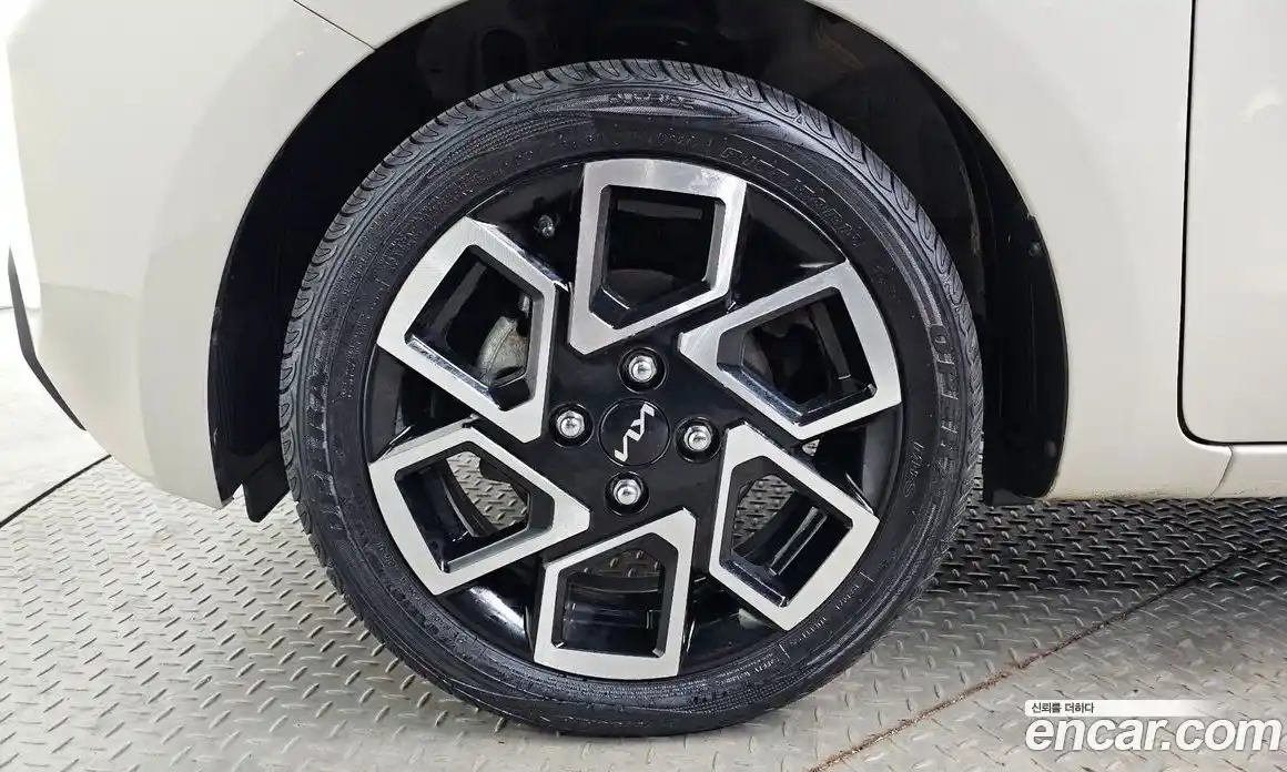 Kia Ray 2023 1.0 Автомат в Москве № 123546, фото 10