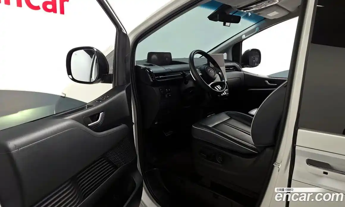 Hyundai Staria 2022 3.5 Автомат в Москве № 123644, фото 13