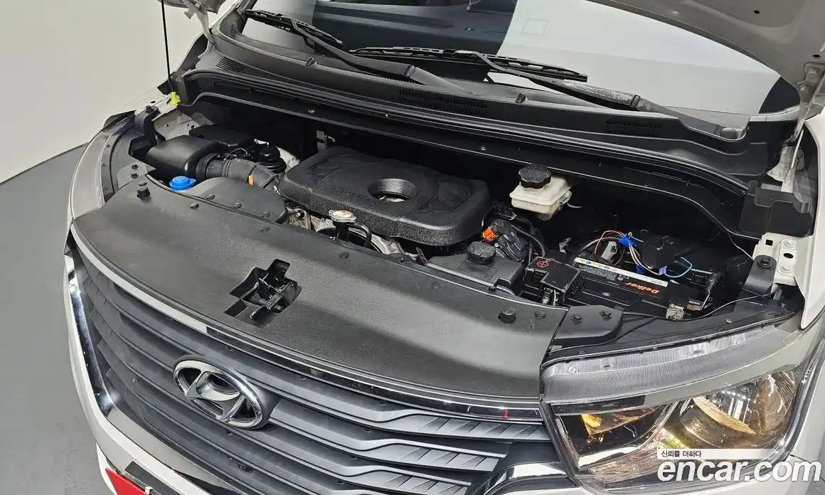 Hyundai Starex 2019 2.5 Автомат в Москве № 125880, фото 17