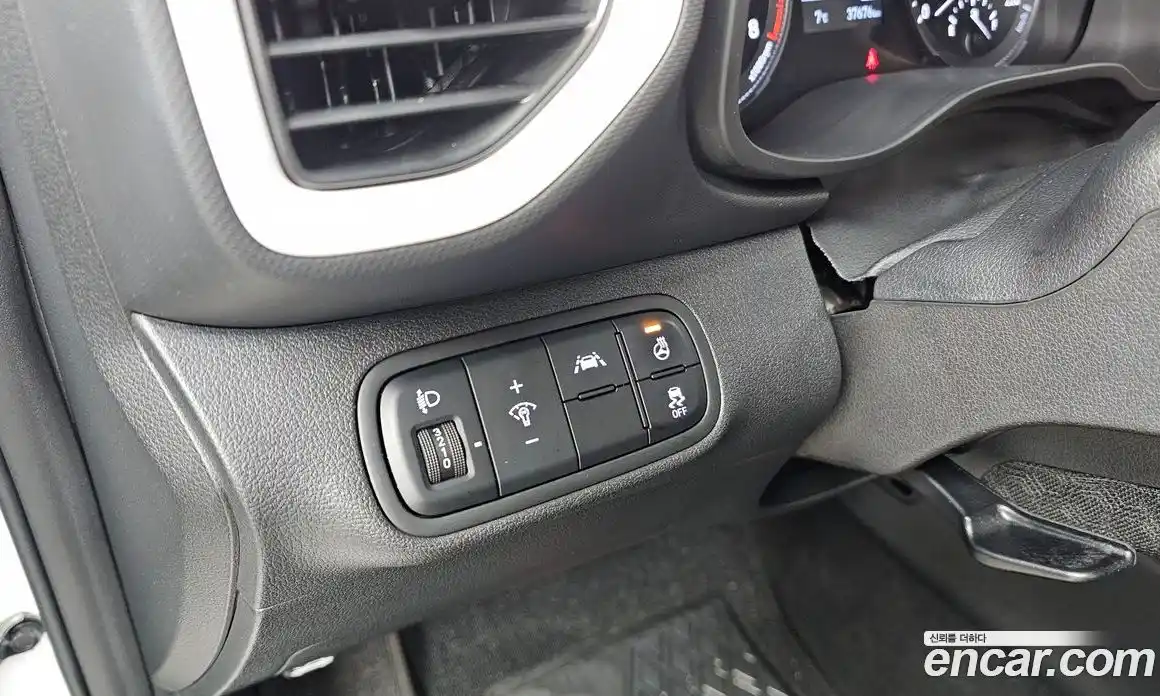 Hyundai Venue 2022 1.6 Автомат в Москве № 126951, фото 4