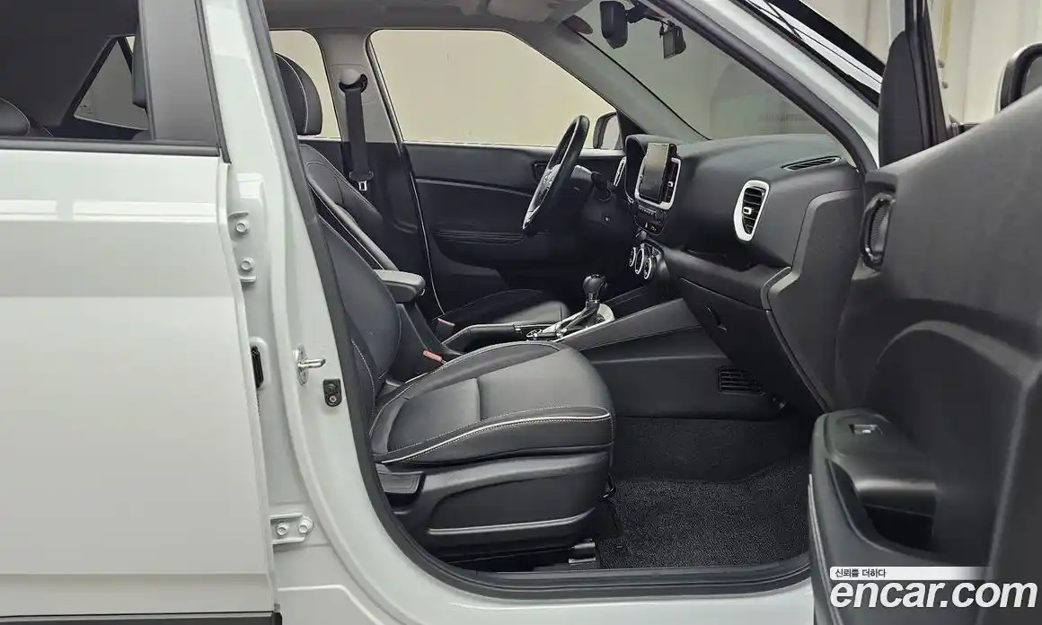 Hyundai Venue 2022 1.6 Автомат в Москве № 126951, фото 5