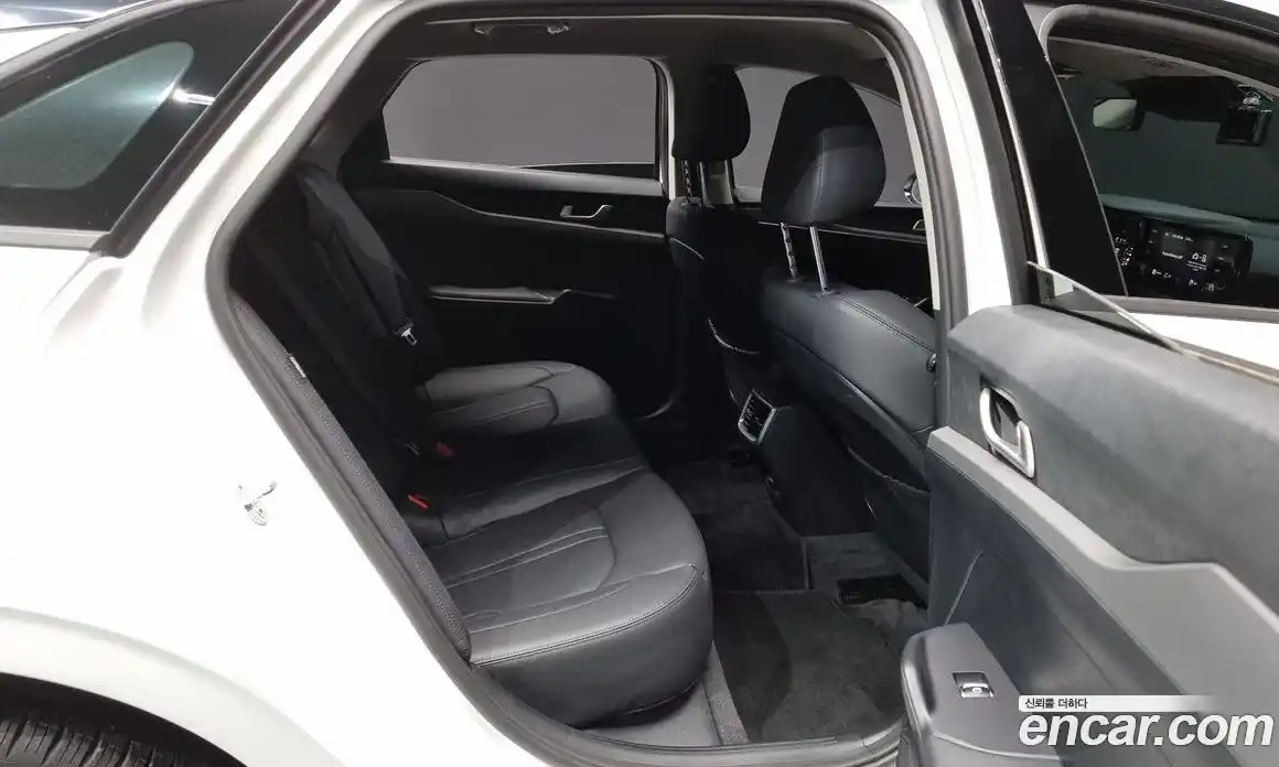 Kia K5 2023 1.6 Автомат в Москве № 134232, фото 14