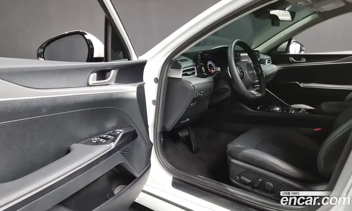 Kia K5 2023 1.6 Автомат в Москве № 134232, фото 4