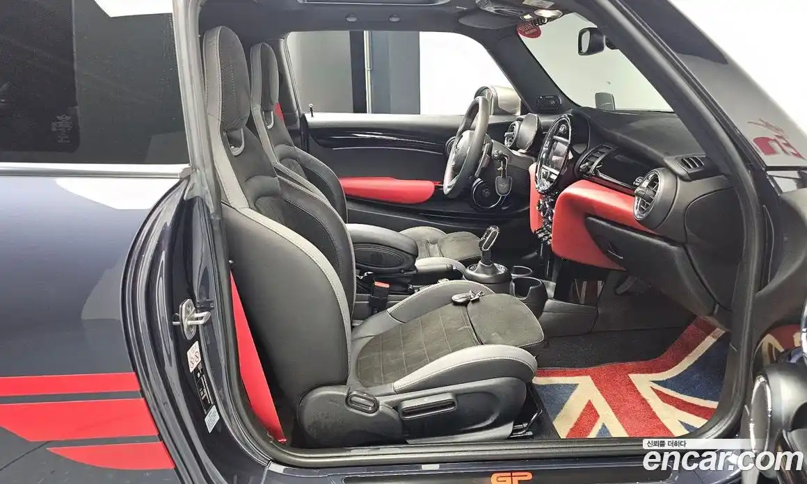 Mini Cooper 2021 2.0 Автомат в Москве № 135857, фото 13