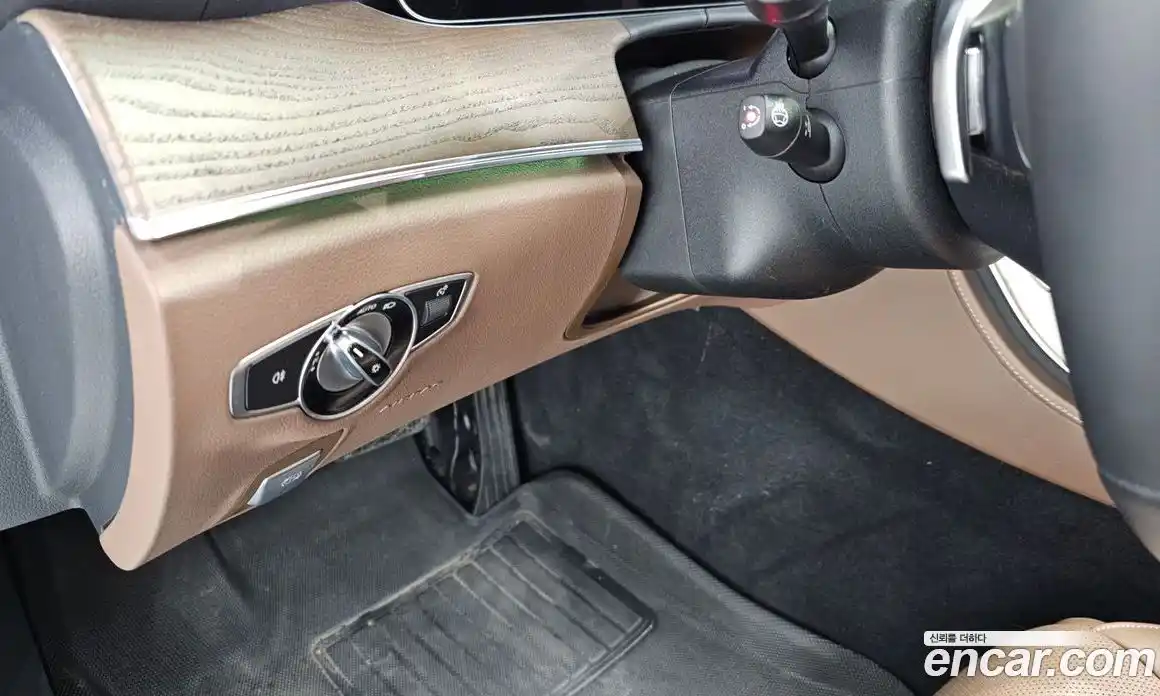 Mercedes-Benz E-Class 2022 2.0 Автомат в Москве № 139951, фото 17