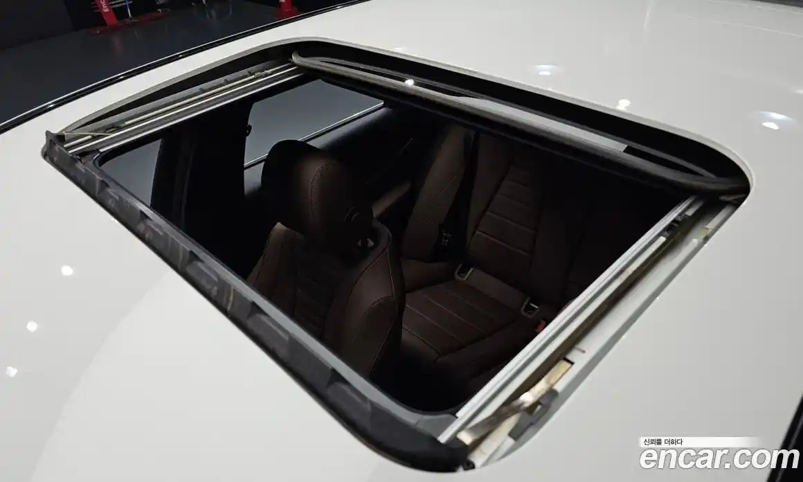 Mercedes-Benz E-Class 2022 2.0 Автомат в Москве № 139951, фото 19