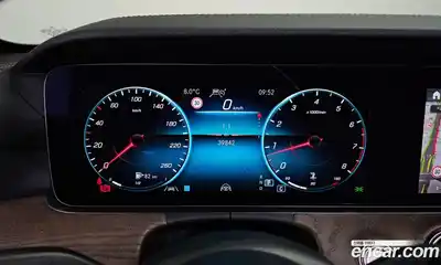 Mercedes-Benz E-Class 2022 2.0 Автомат в Москве № 139951, миниатюра 6