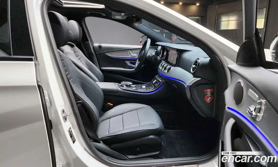 Mercedes-Benz E-Class 2020 2.0 Автомат в Москве № 140110, фото 13