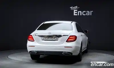 Mercedes-Benz E-Class 2020 2.0 Автомат в Москве № 140110, миниатюра 4