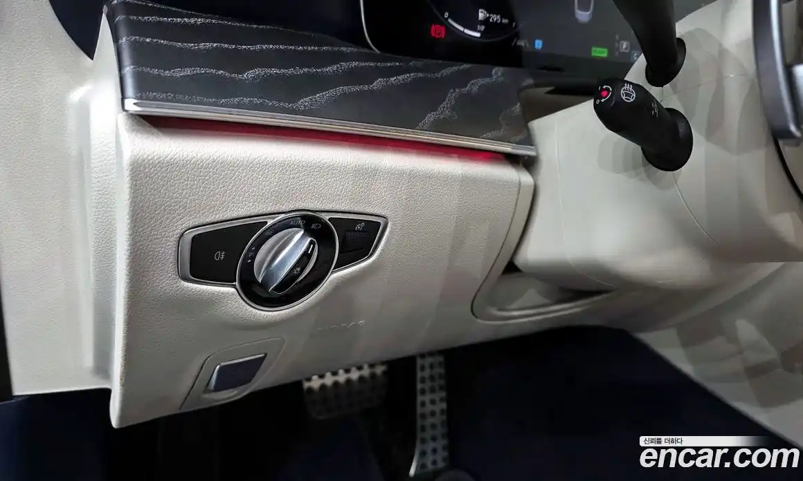 Mercedes-Benz E-Class 2021 3.0 Автомат в Москве № 140160, фото 19