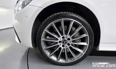 Mercedes-Benz E-Class 2021 3.0 Автомат в Москве № 140160, миниатюра 2