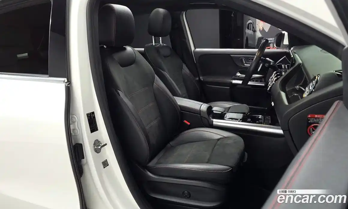 Mercedes-Benz GLA-Class 2020 2.0 Автомат в Москве № 141988, фото 13