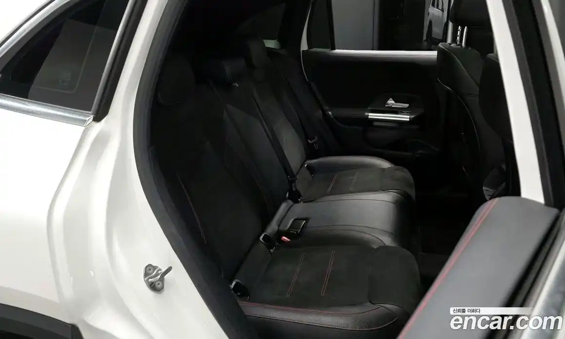 Mercedes-Benz GLA-Class 2020 2.0 Автомат в Москве № 141988, фото 16