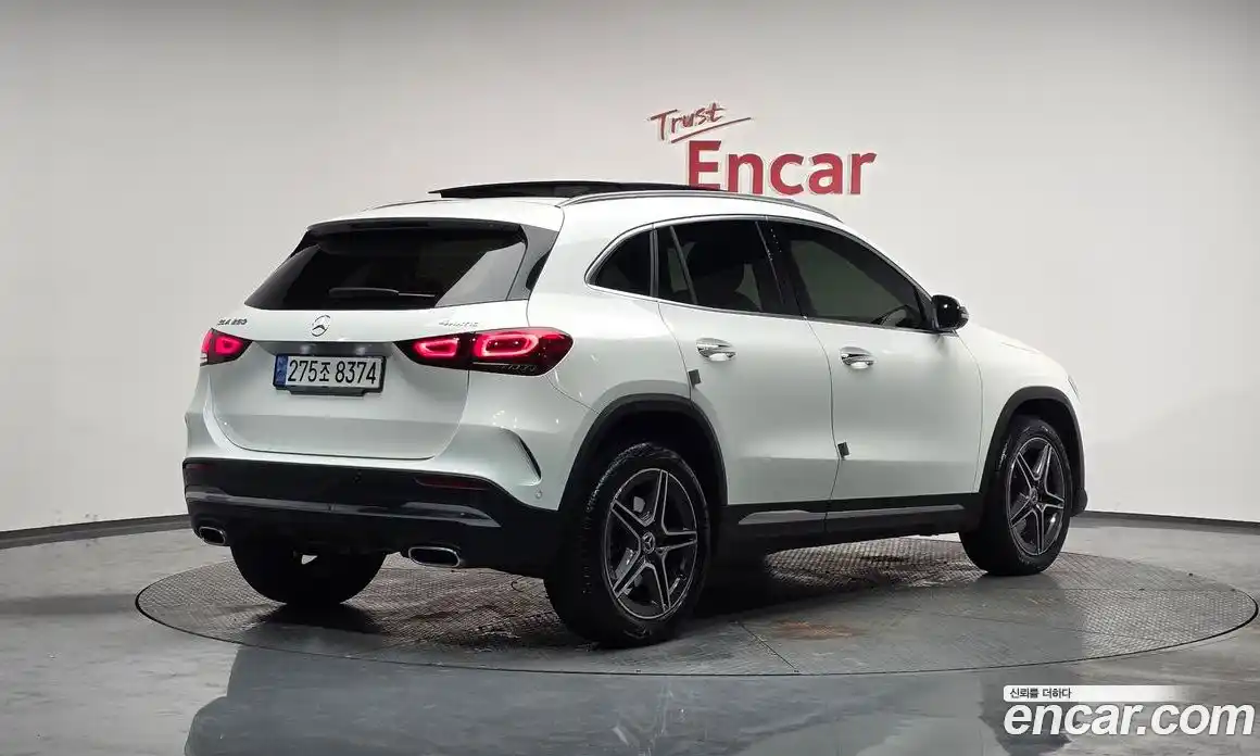 Mercedes-Benz GLA-Class 2020 2.0 Автомат в Москве № 141988, фото 3