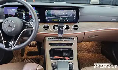 Mercedes-Benz E-Class 2022 2.0 Автомат в Москве № 143437, миниатюра 2