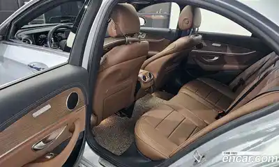 Mercedes-Benz E-Class 2022 2.0 Автомат в Москве № 143437, миниатюра 8