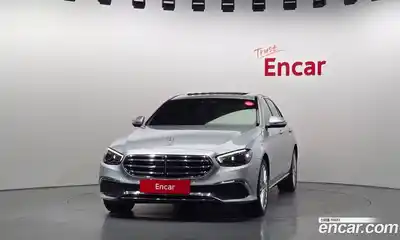 Mercedes-Benz E-Class 2022 2.0 Автомат в Москве № 143437, миниатюра 10