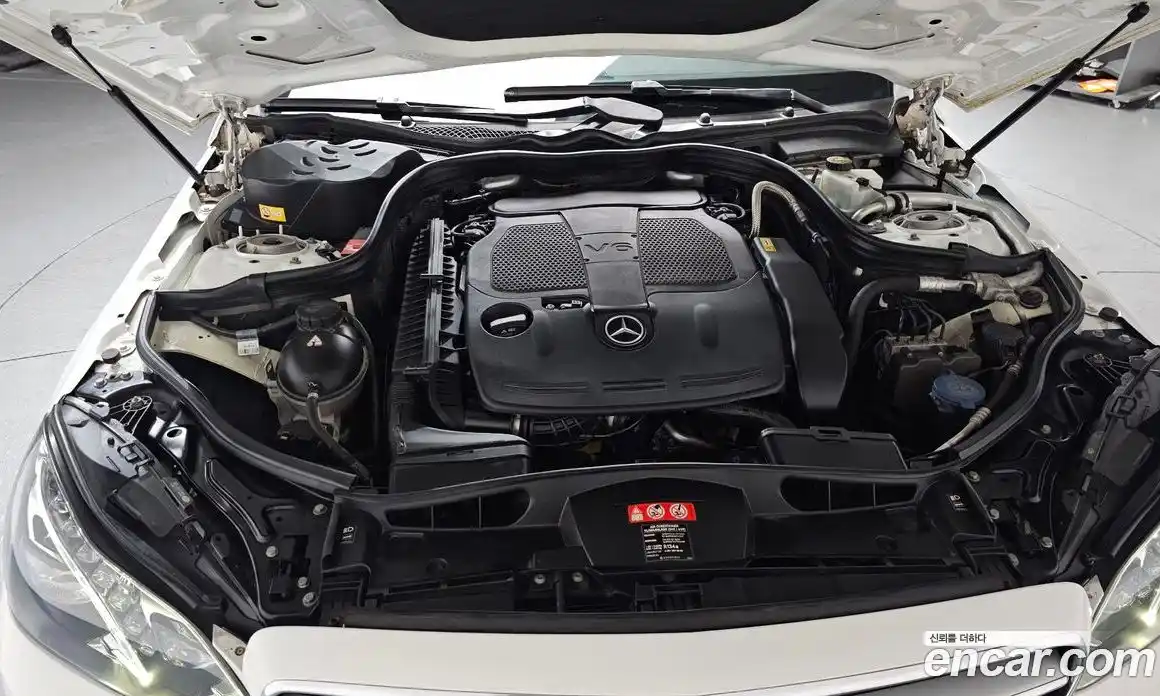 Mercedes-Benz E-Class 2015 3.5 Автомат в Москве № 145283, фото 15