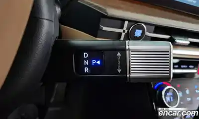 Hyundai Santa Fe 2024 2.5 Автомат в Москве № 145970, миниатюра 9