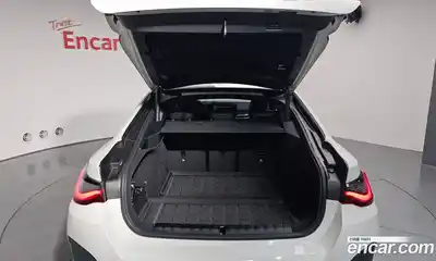 BMW i4 2024 0.1 Автомат в Москве № 155190, миниатюра 2