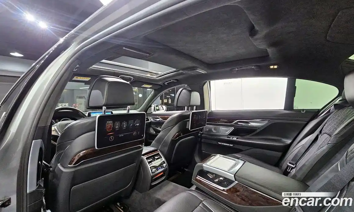 BMW 7-Series 2016 4.4 Автомат в Москве № 159179, фото 15