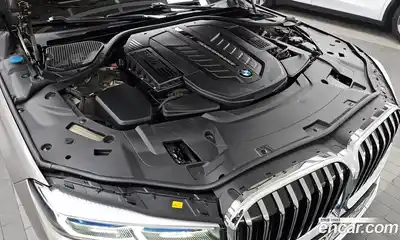 BMW 7-Series 2021 6.6 Автомат в Москве № 159349, миниатюра 9