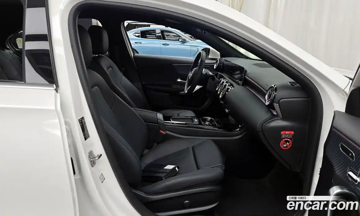 Mercedes-Benz A-Class 2025 2.0 Автомат в Москве № 159962, фото 14