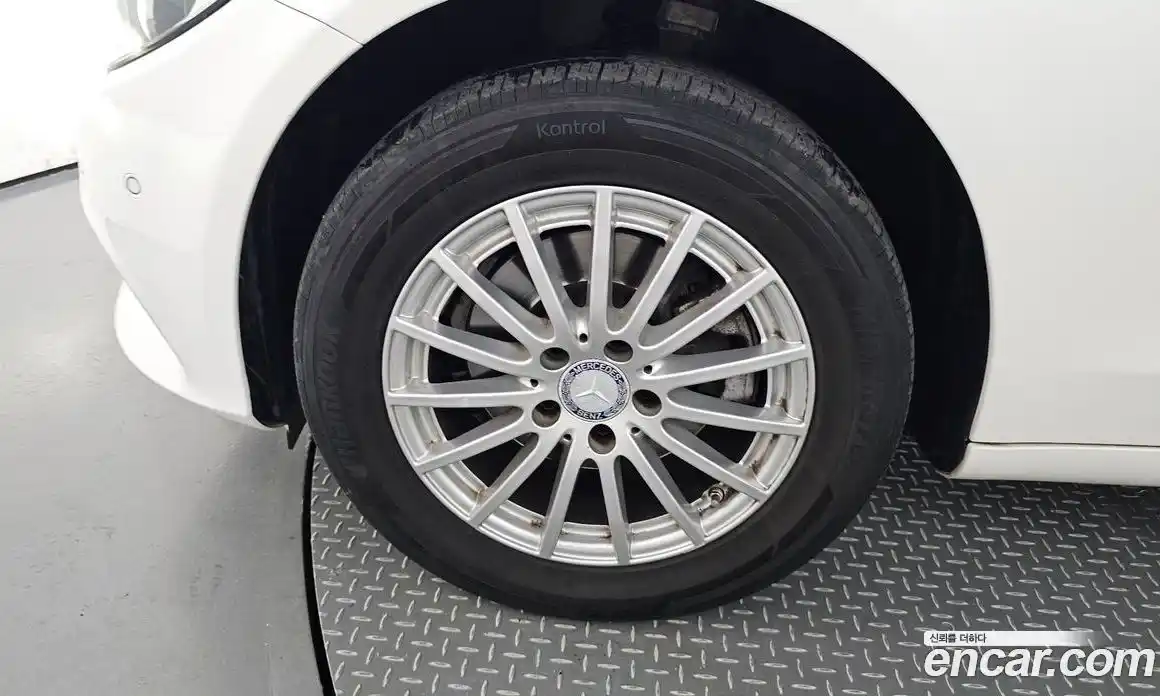 Mercedes-Benz C-Class 2015 2.0 Автомат в Москве № 161904, фото 5