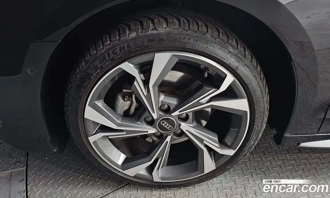 Audi A3 2023 2.0 Автомат в Москве № 162445, фото 9