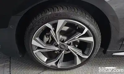 Audi A3 2023 2.0 Автомат в Москве № 162445, миниатюра 9