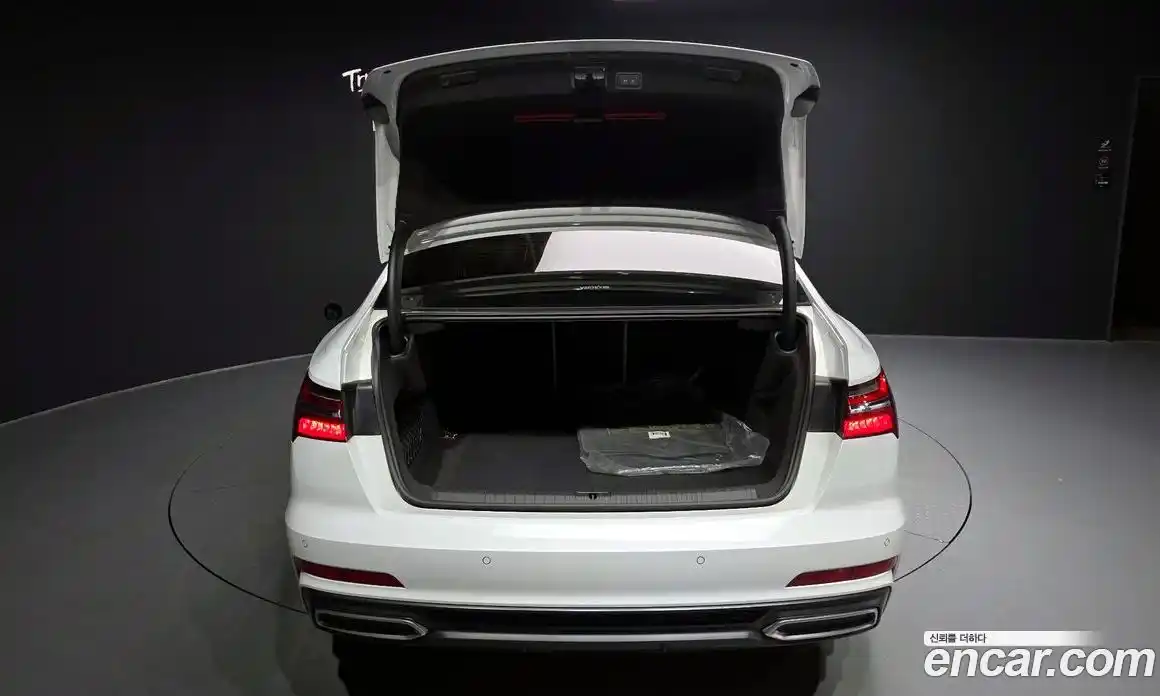 Audi A6 2023 2.0 Автомат в Москве № 162948, фото 11