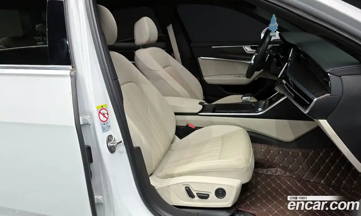 Audi A6 2023 2.0 Автомат в Москве № 162948, фото 15