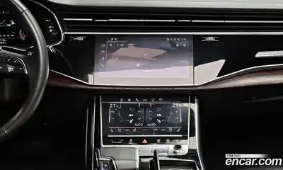 Audi Q8 2021 3.0 Автомат в Москве № 163089, миниатюра 11