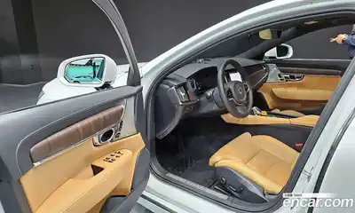 Volvo S90, 2023