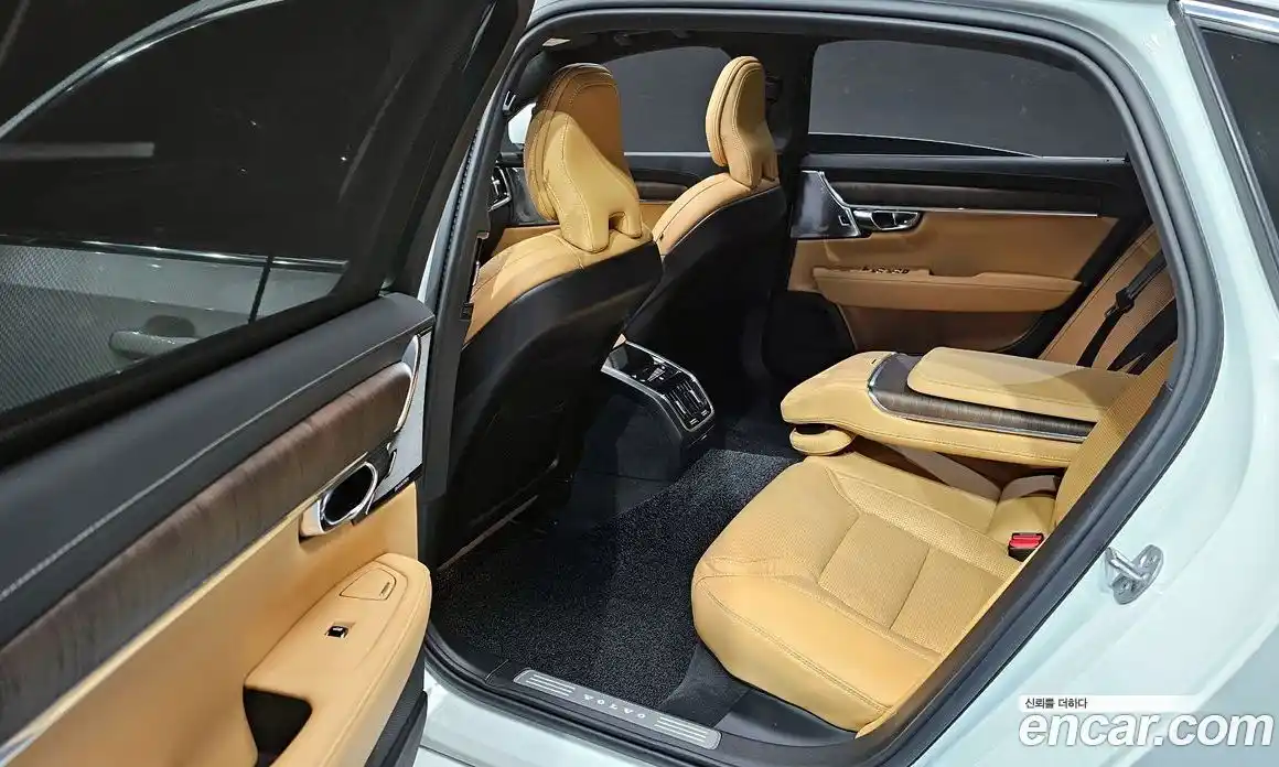 Volvo S90 2023 2.0 Автомат в Москве № 164498, фото 9