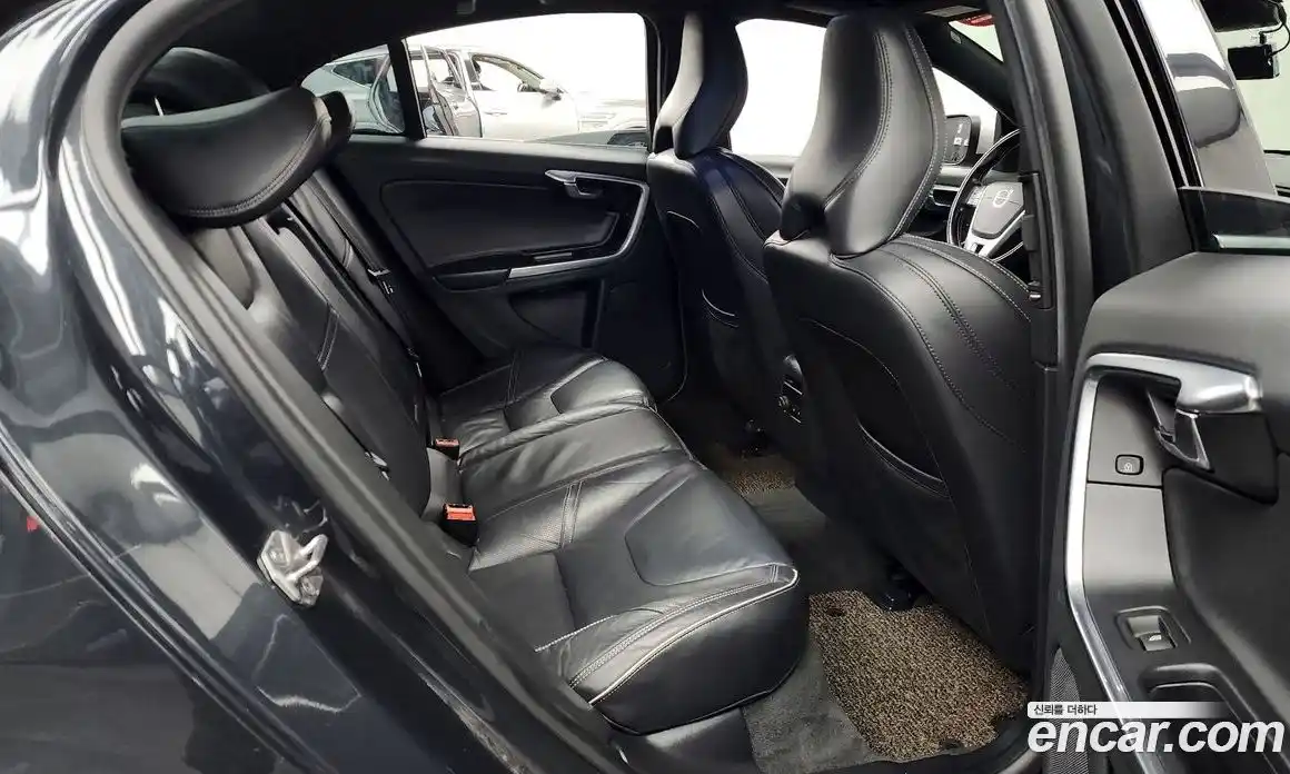 Volvo S60 2015 2.0 Автомат в Москве № 164673, фото 11