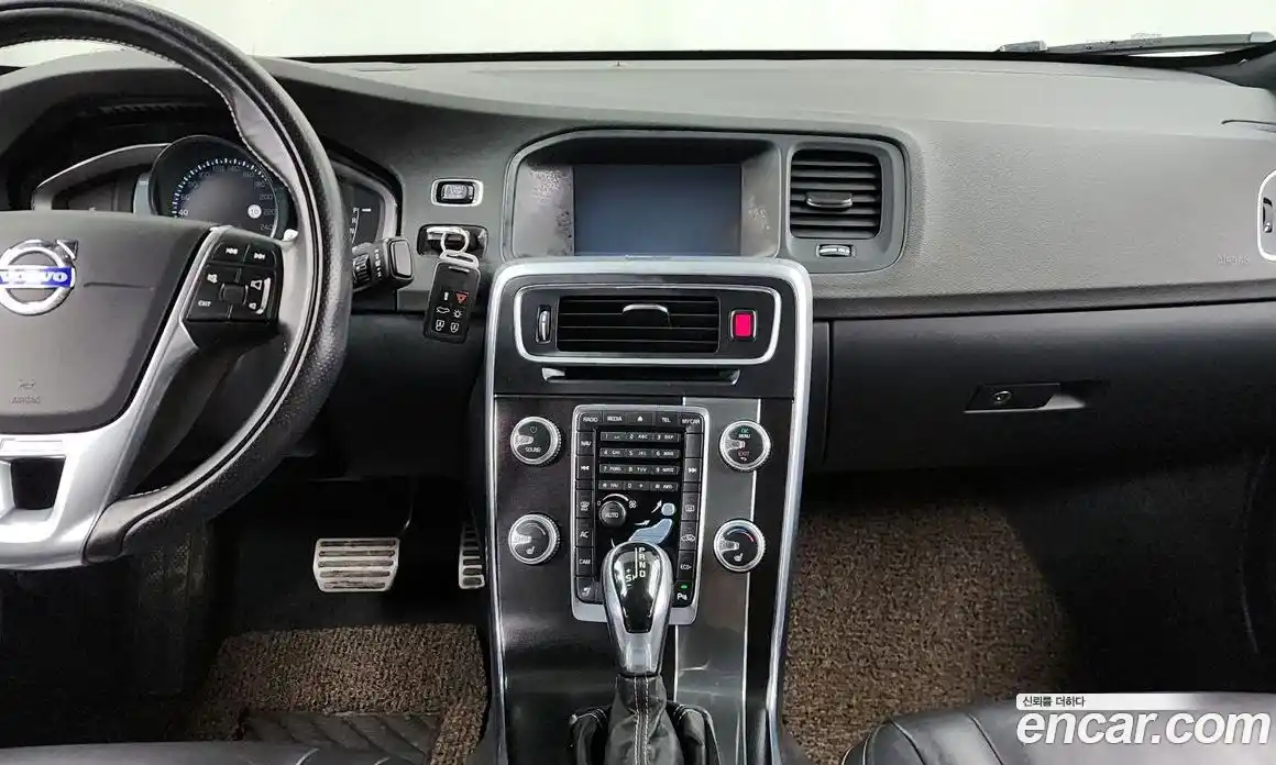 Volvo S60 2015 2.0 Автомат в Москве № 164673, фото 12