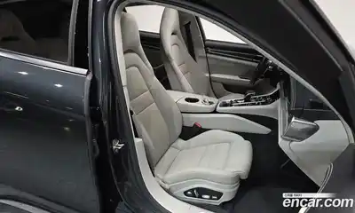 Porsche Panamera 2018 3.0 Автомат в Москве № 165298, миниатюра 3