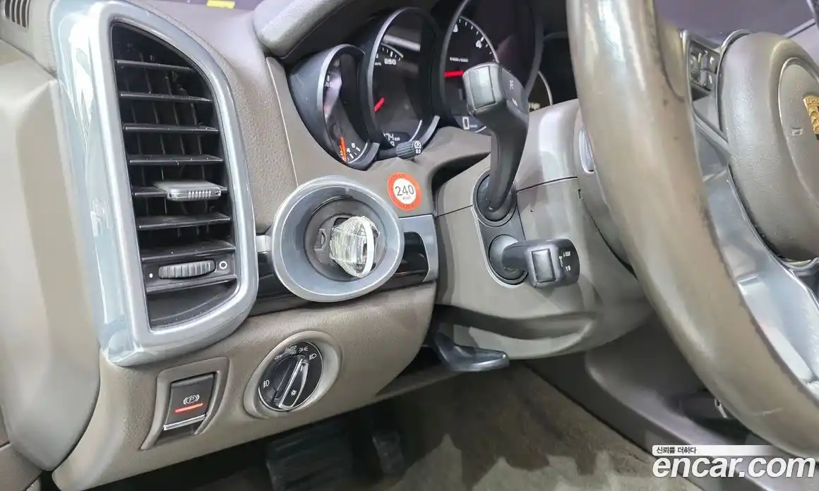 Porsche Cayenne 2016 3.0 Автомат в Москве № 165647, фото 12