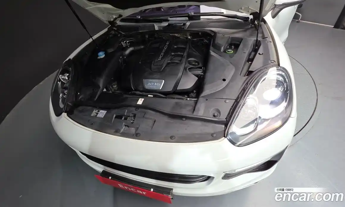 Porsche Cayenne 2016 3.0 Автомат в Москве № 165647, фото 3