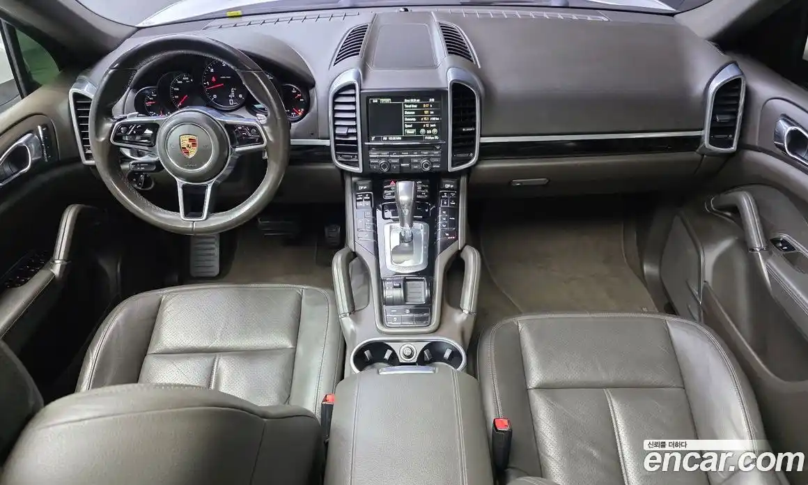 Porsche Cayenne 2016 3.0 Автомат в Москве № 165647, фото 6
