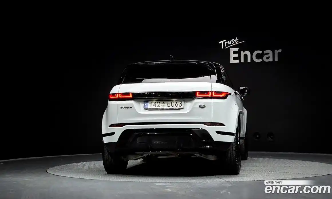 Land Rover Range-Rover Evoque 2021 2.0 Автомат в Москве № 166101, фото 18