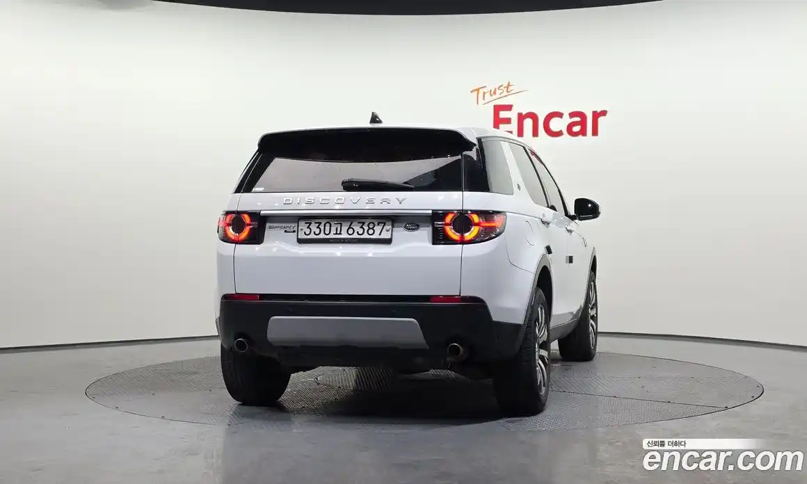 Land Rover Discovery Sport 2019 2.0 Автомат в Москве № 166620, фото 17