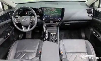 Lexus NX 2023 2.5 Автомат в Москве № 168143, миниатюра 3