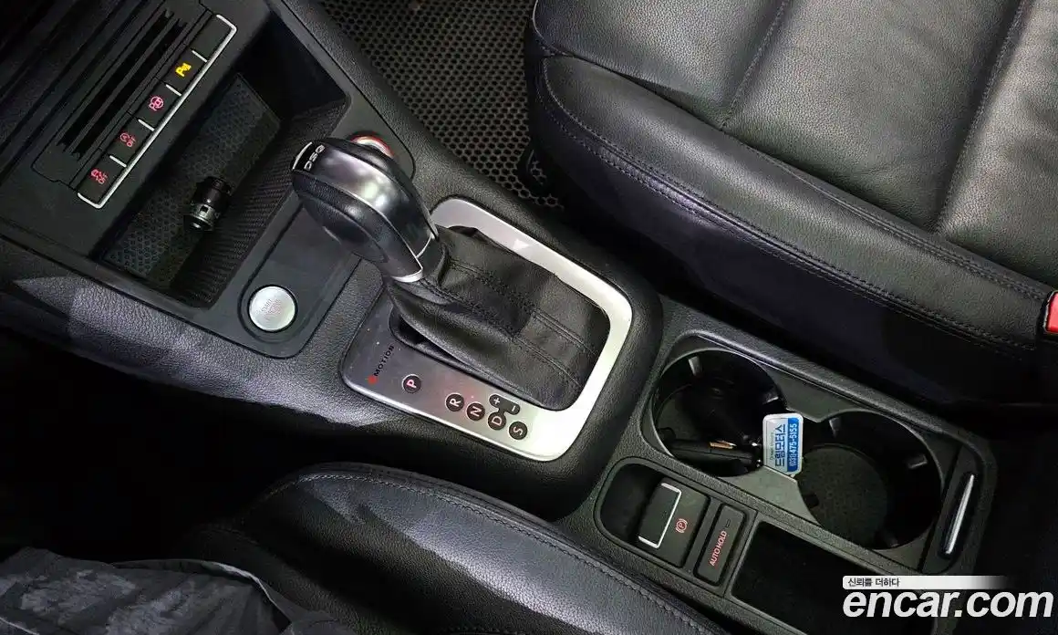 Volkswagen Tiguan 2013 2.0 Автомат в Москве № 168944, фото 12