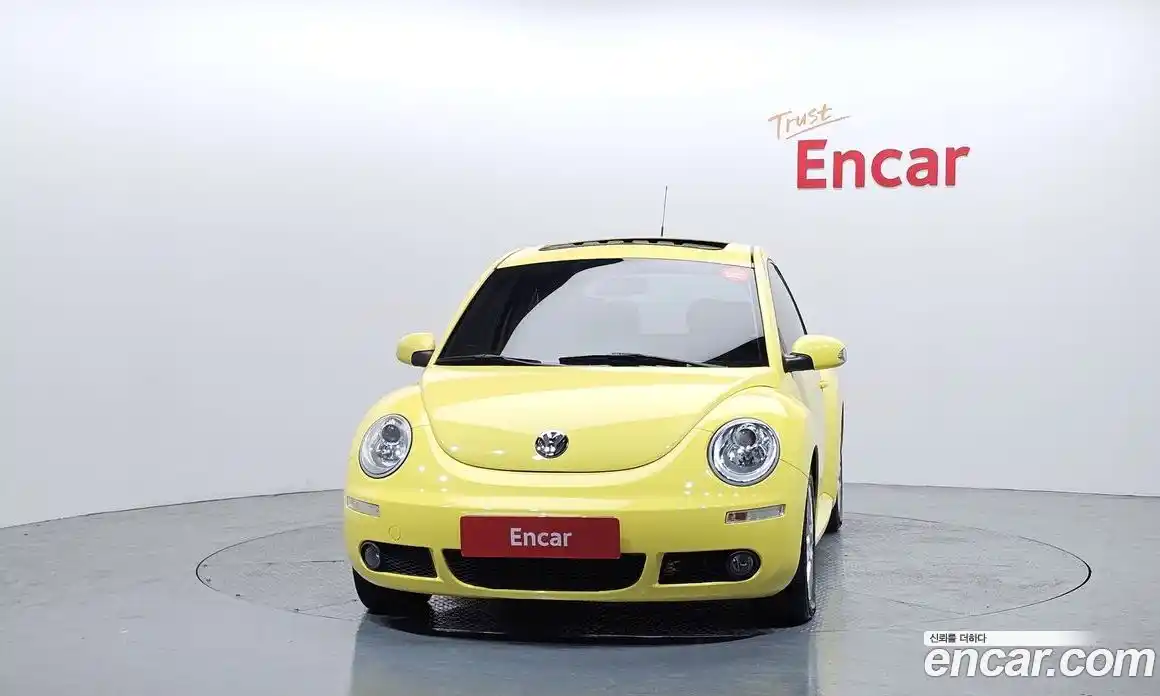 Volkswagen Beatle 2008 2.0 Автомат в Москве № 169006, фото 17