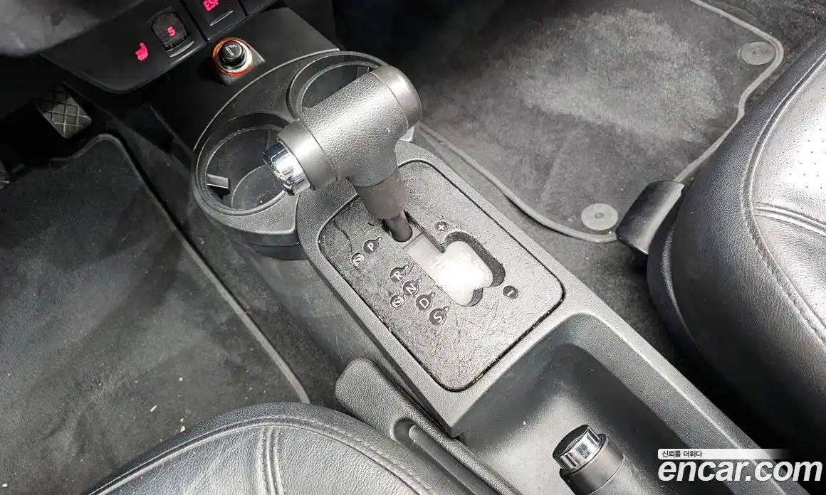 Volkswagen Beatle 2008 2.0 Автомат в Москве № 169006, фото 19