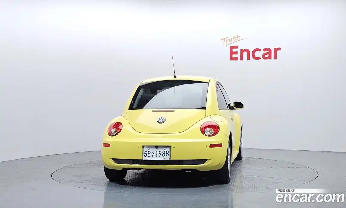 Volkswagen Beatle 2008 2.0 Автомат в Москве № 169006, фото 20